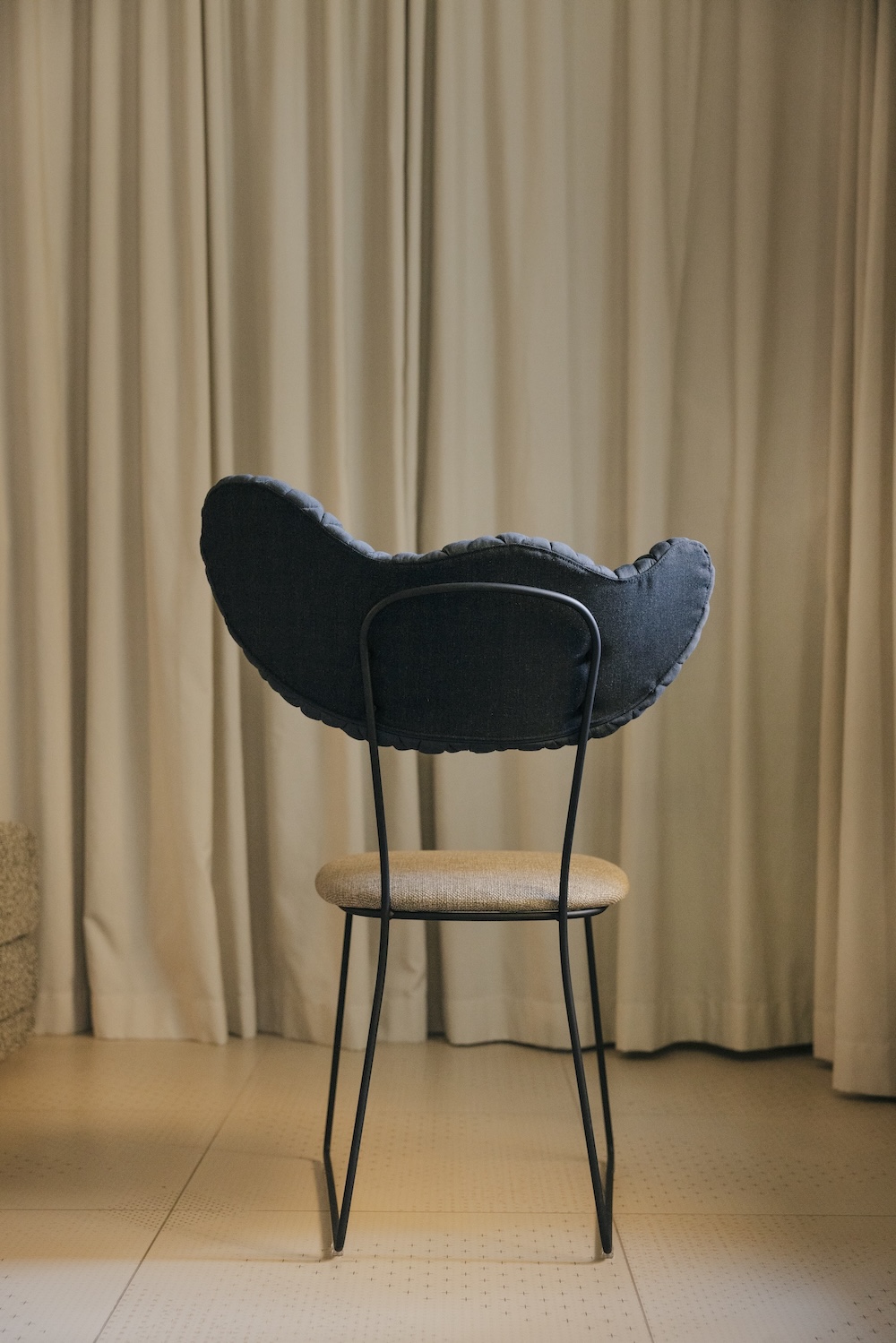 Dande indoor chair
